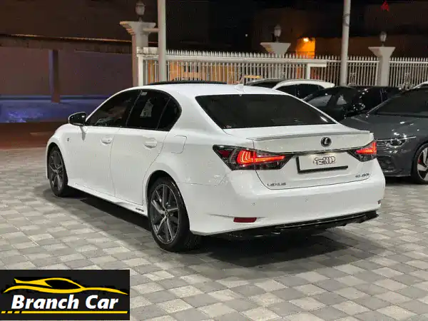 لكزس فئة جي اس 2017