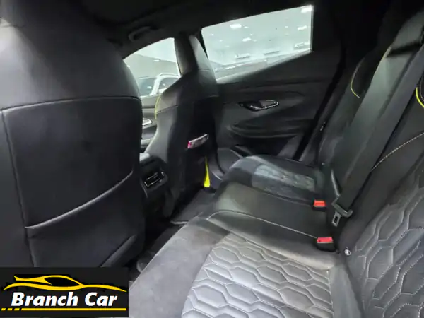 فرصة ذهبية: تشانجان UNI-T 2024 أسود فخم - مواصفات كاملة، ضمان وتأمين ساري | للبيع بالبحرين