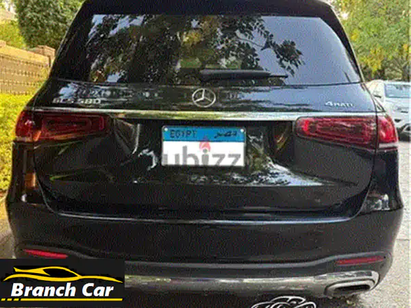 كاديلاك ليريك 2024: ثورة الفخامة الكهربائية الحمراء | اكتشف الأداء والمدى!