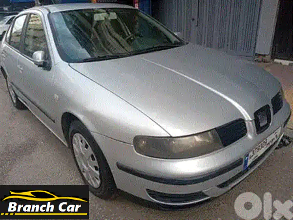 مرسيدس بنز C-Class 2026: الكشف عن أيقونة الفخامة والأداء المستقبلي!