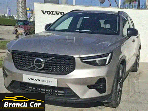 فولفو XC40 Ultimate (إصدار 2025) معتمدة من VOLVO SELEKT | فخامة، أمان، وأداء استثنائي بحالة ممتازة