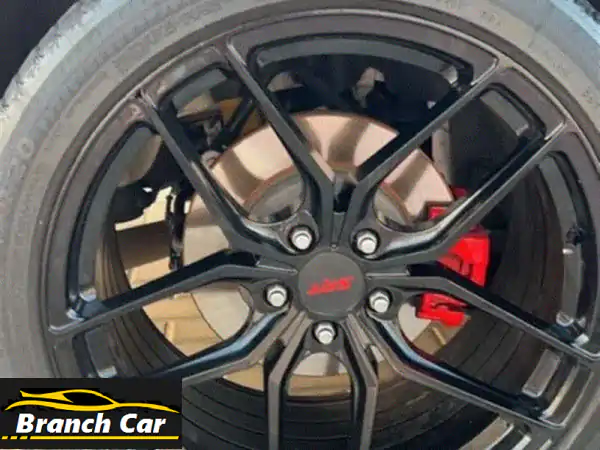 دودج تشالنجر R/T V8 4.8L: أسطورة الأداء النظيف بمواصفات كاملة!