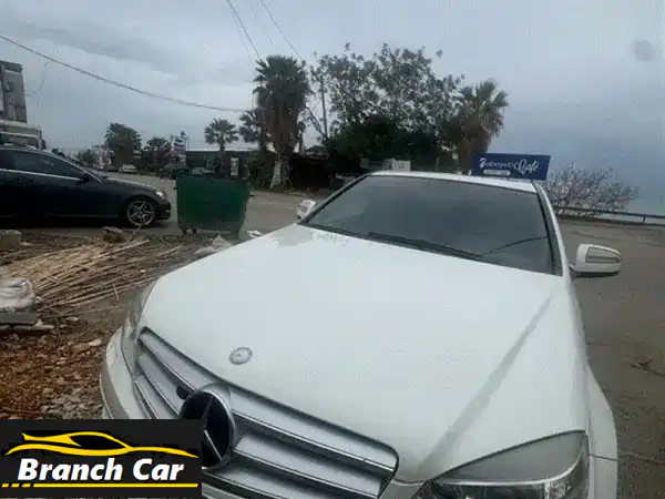 امتلك الفخامة والقوة: مرسيدس C-Class 2009 | حالة استثنائية