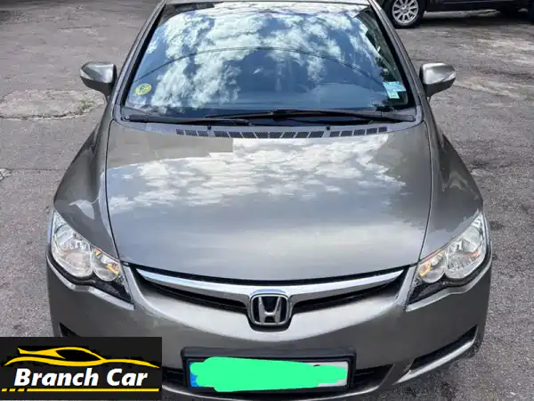 هوندا سيفيك 2007 للبيع: نظيفة جداً، جلد أصلي - صور، لبنان