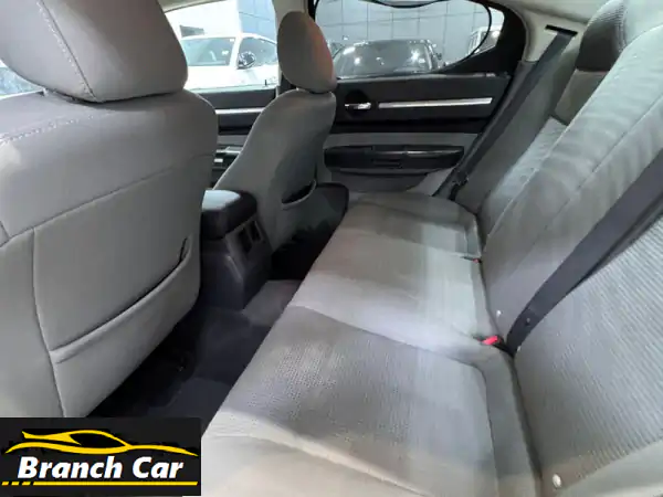 دودج تشارجر 2010 أزرق V6: أناقة وقوة بتأمين ساري وسعر قابل للتفاوض!