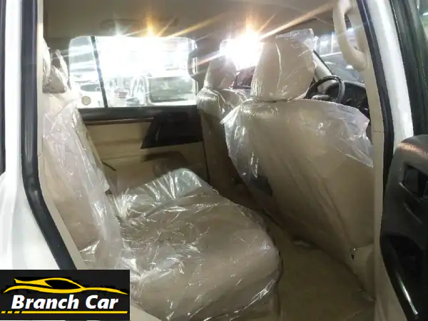 فرصة لا تعوض! تويوتا لاندكروزر 2019: 6 سلندر، قير عادي، مواصفات خليجية، جلد بيج - بسعر 69,000 درهم!