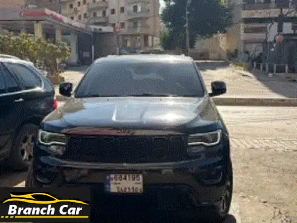 فرصة نادرة: جيب شيروكي 2017 لاردو 4x4 | قوة، فخامة، ومغامرات تنتظرك!