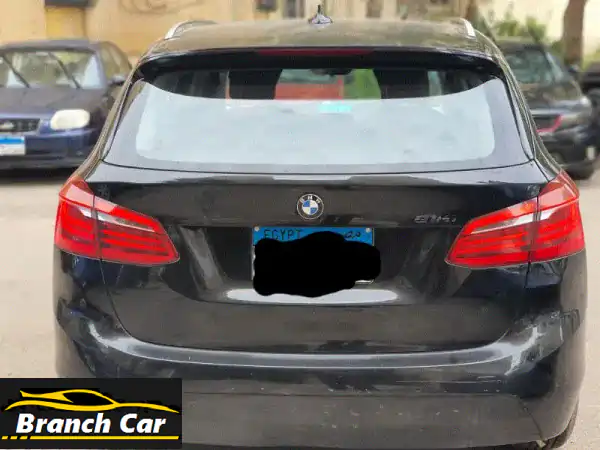 امتلك الفخامة والاطمئنان: BMW 218i 2015 