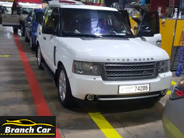 فرصة لا تعوض: لاند روفر رانج روفر فوج 2005 (محدثة 2013) بيضاء V8 – فحص جديد وملكية سنة! 10,000 درهم فقط.