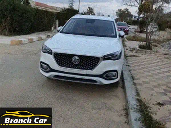 امتلك الفخامة والاطمئنان: BMW 218i 2015 