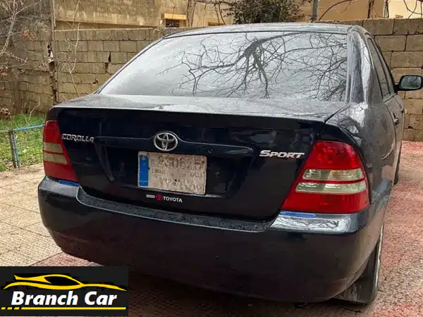 تويوتا كورولا 2004: سيارة عائلية نظيفة،...
