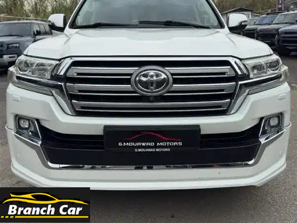 تويوتا لاند كروزر VXE 2016 V8 5.7L - كالجديدة تماماً!...