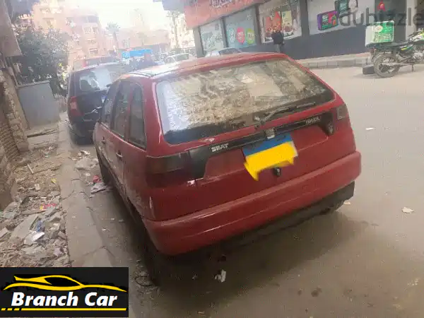 تحفة نادرة للبيع: سيات إبيزا 1949 كلاسيك برخصة 3...