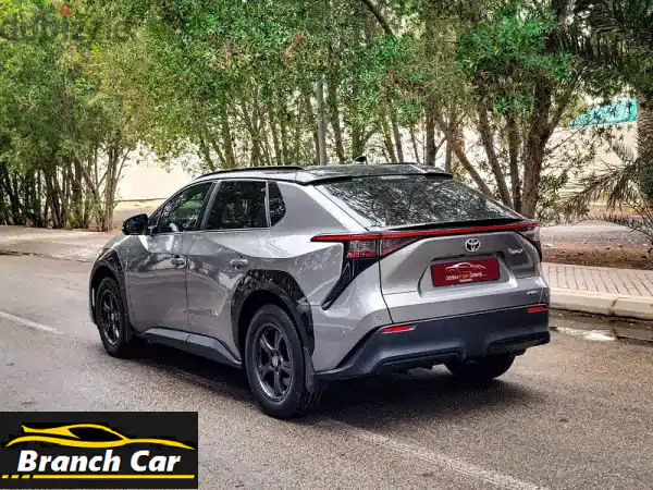 تويوتا BZ4X 2022 AWD الكهربائية: فخامة المستقبل بامتياز، مالك واحد وحالة المصنع!