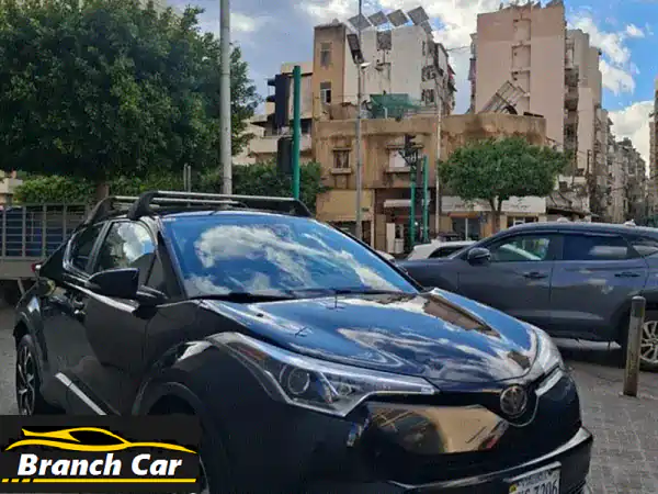 تويوتا C-HR 2018 بريميوم: أناقة عصرية، كارفاكس نظيف 100%!