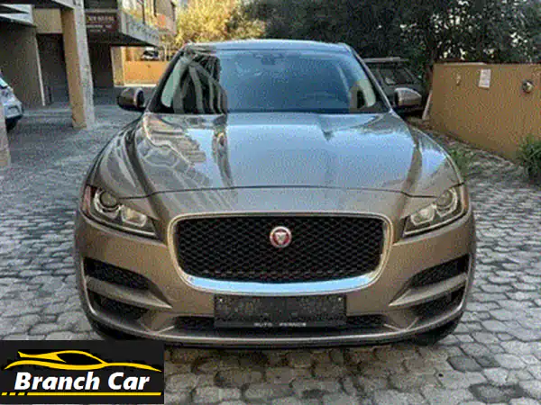 جاكوار F-PACE R-Sport 2018 | حالة الوكالة | 70 ألف ميل | ضمان 6 أشهر | فخامة وأداء رياضي لا مثيل لهما!
