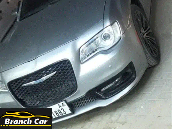 امتلك الفخامة بأسعار لا تُصدق! كرايسلر 300S موديل...