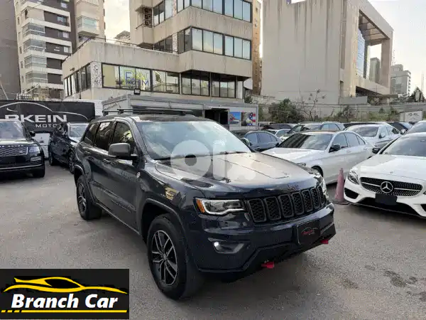 فرصة نادرة: جيب جراند شيروكي تريل هوك 2018 | 108 ألف ميل...