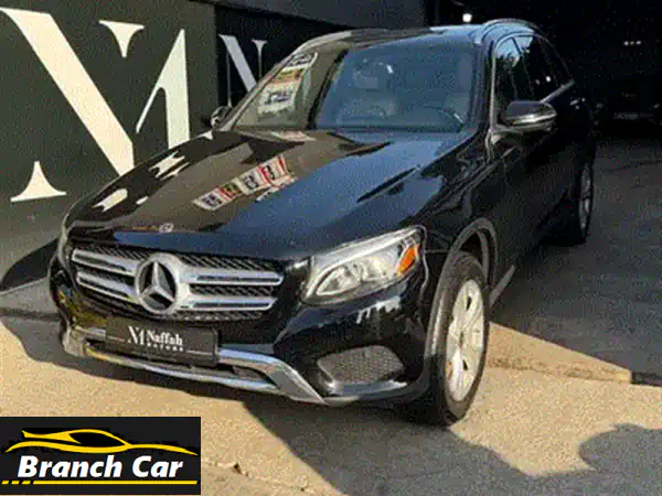 امتلك الفخامة: 2017 Mercedes-Benz GLC 300 4Matic أسود بالكامل | كارفاكس نظيف ومواصفات لا تقاوم!