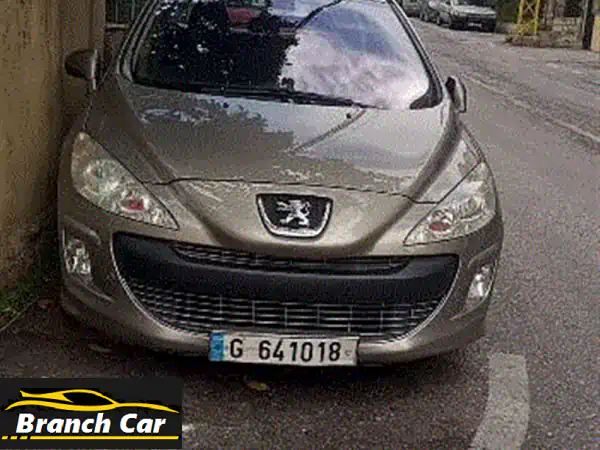 فرصة نادرة: بيجو 308 موديل 2011 - مالك واحد، صيانة وكالة، لا حوادث!