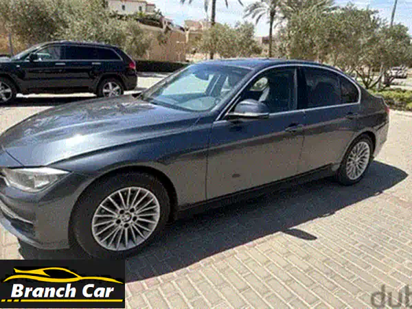 امتلك الفخامة الألمانية: BMW 320i Luxury 2020 بحالة المصنع | صيانات توكيل | تقسيط واستبدال