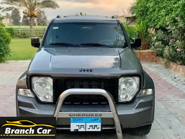 أيقونة الفخامة: جيب شيروكي KK ليميتد 2011 | رخصة 3 سنوات...
