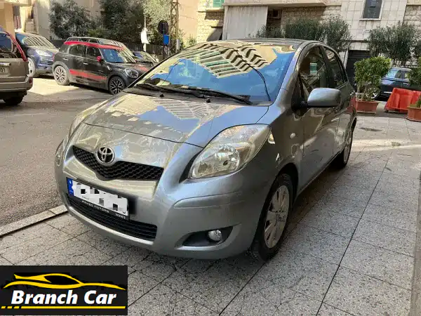 فرصة مميزة! تويوتا يارس 2009 هاتشباك: عملية،...