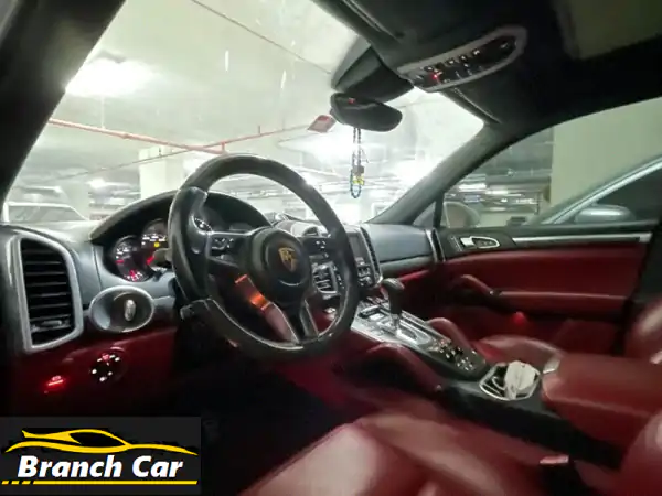 امتلك الفخامة والقوة: بورش كايين توربو 2015...