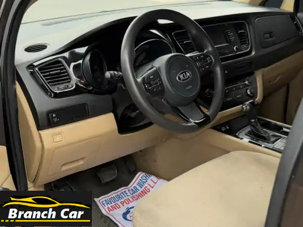 فرصة ذهبية: كيا كارنيفال 2016 خليجي - نظيفة، بانوراما، ملكية سنة كاملة بأبوظبي