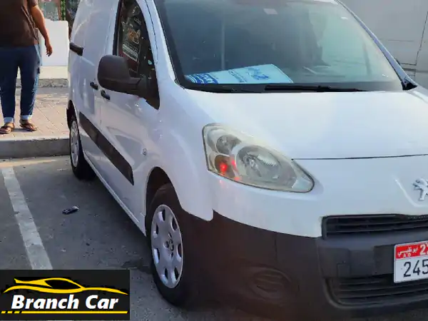 بيجو للبيع: فرصة لا تُعوّض! حالة ممتازة جداً وملكية سنة كاملة!