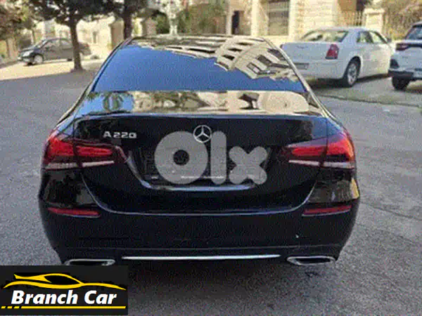 مرسيدس بنز A-Class A 220 موديل 2021 AMG 4MATIC | 6000 ميل فقط بضمان!
