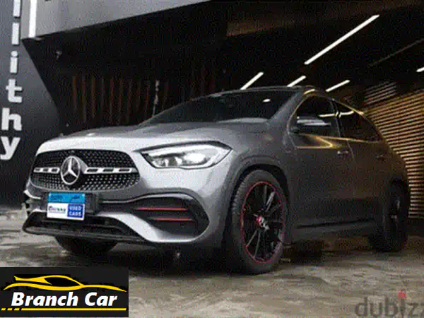 امتلك الفخامة والتميز: جاكوار F-Pace 2020 فابريكة بالكامل – لون أسود/بيج