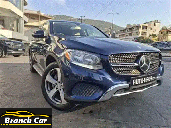 للبيع: مرسيدس GLC 300 AMG 4MATIC 2020 أسود X أسود | نظيفة Carfax | فخامة وأداء استثنائيين