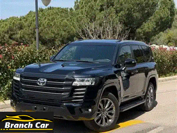 فرصة استثنائية: تويوتا لاندكروزر 2022 توين تيربو – المالك الأول وبحالة الوكالة (42 ألف كم)