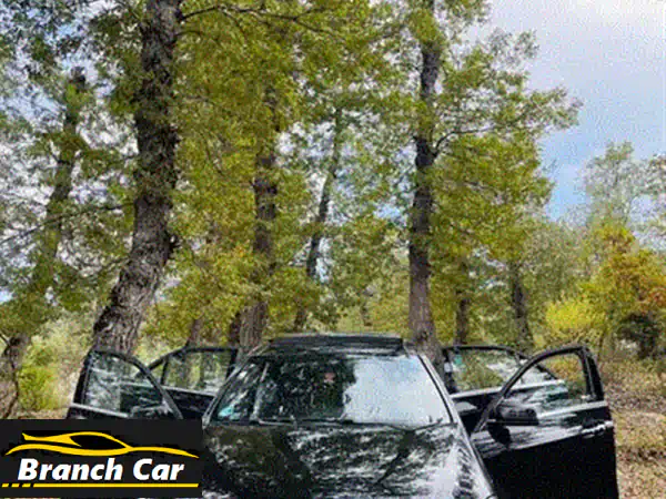 امتلك مرسيدس E300 2017 في لبنان: 76 ألف ميل، فخامة بحالة المصنع ونظافة استثنائية!