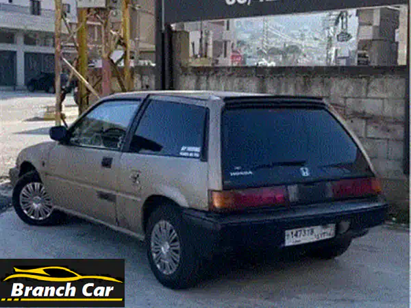 أيقونة الطرقات: بي إم دبليو الفئة الثالثة E30 موديل 1990 للبيع - أداء كلاسيكي لا يُضاهى!