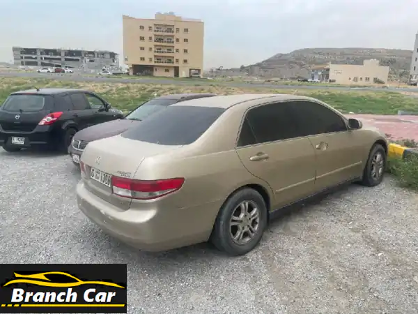 فرصة ذهبية: هوندا أكورد 2005 للبيع - إطارات جديدة...