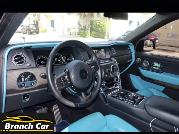 أمتلك الفخامة المطلقة: رولز رويس كولينان بلاك بادج 2022 بتحديث 2025 وكت مانسوري كربون كامل! مواصفات أوروبية مميزة.