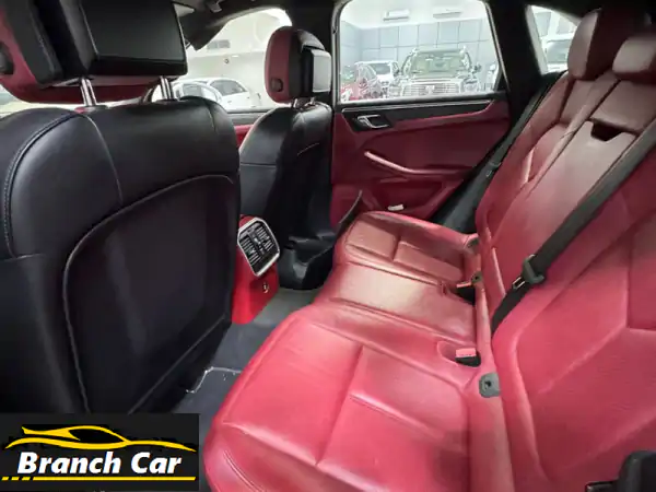 بورش ماكان 2017 (أبيض). المسافة المقطوعة: 157,700 كم. مواصفات كاملة تشمل عجلات سبائك، كاميرا، ...