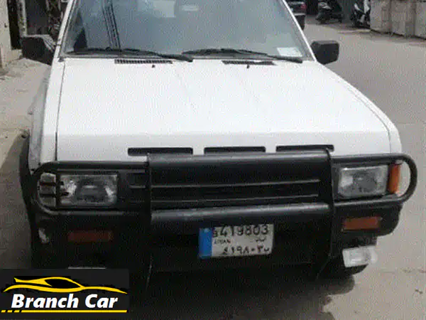 Nissan Pathfinder 1990