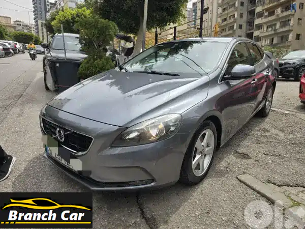 فولفو V40 T4 موديل 2015 الفاخرة | نظيفة جداً،...