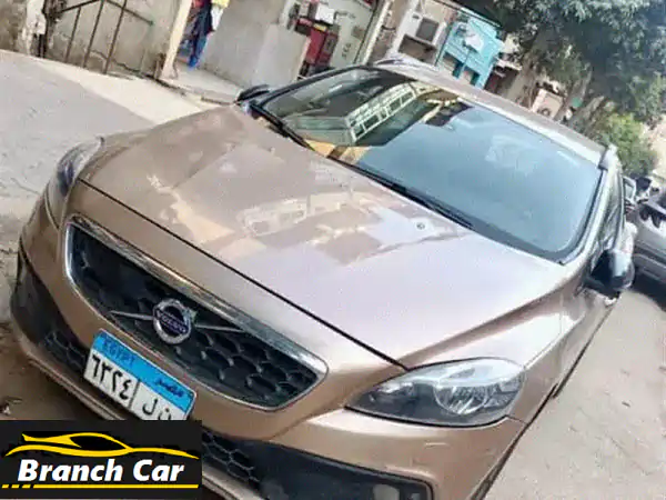 فولفو   V 40  للبيع  2013 فبريكه