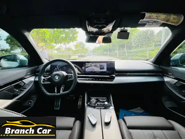 BMW 520i M Sport 2024 للبيع: 20 ألف كم، M-Kit، 205,000 درهم | فخامة وأداء