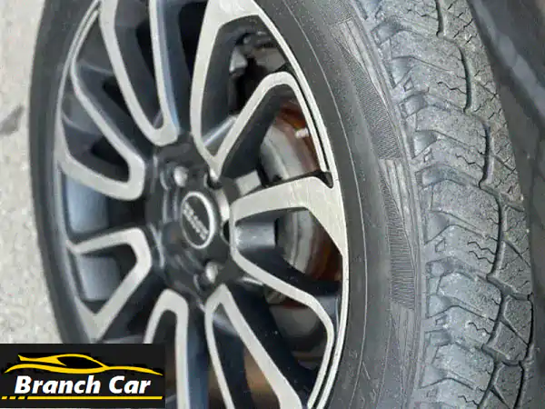 امتلك الأسطورة: لاند روفر رنج فوج 2004 - قوة، فخامة...