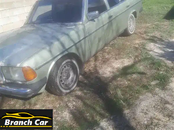 مرسيدس بنز  200 سريس 1981