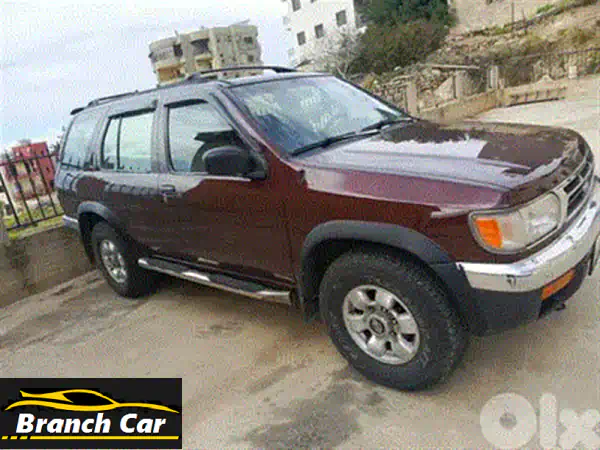 Nissan Pathfinder LE 2005 CLEAN