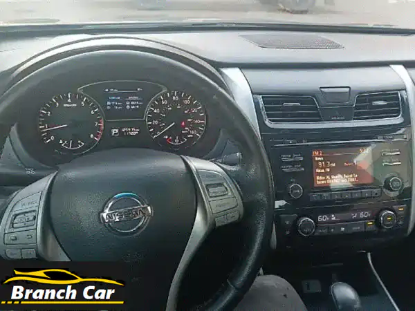 امتلك نيسان التيما 2013: سيدان عائلية عملية...