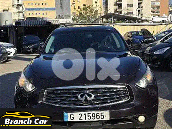 Infiniti Fx 35 series mod 2010 f. o 4 wd 3 camera like new
