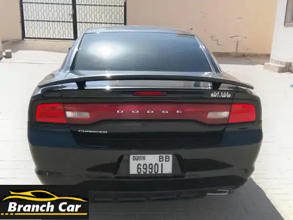 دودج تشارجر 2013 للبيع: قوة أمريكية بلمستك! داخلية حمراء وعجلات جديدة - سعر مغرٍ!