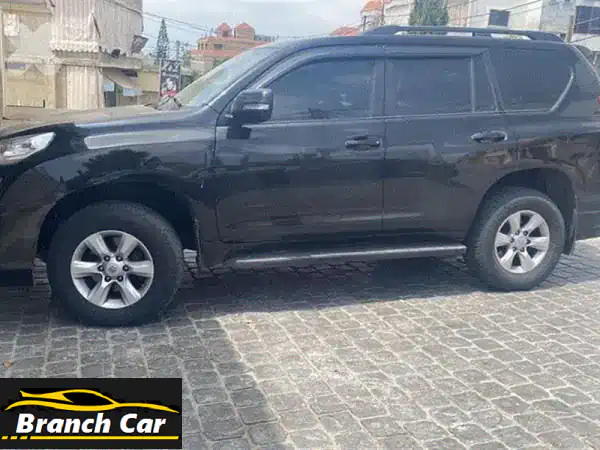 تويوتا برادو 2010 للبيع: الأناقة السوداء والراحة...